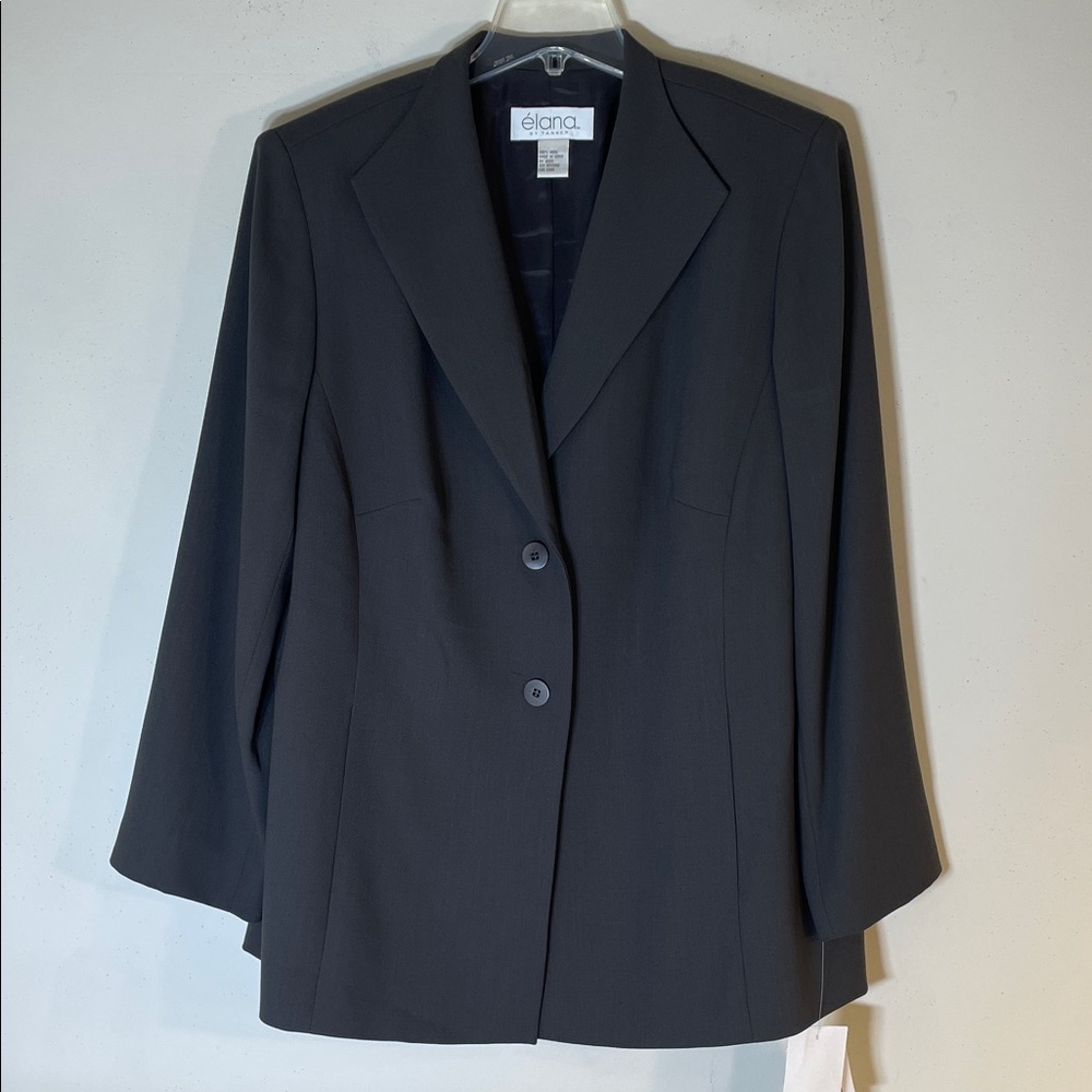NWT. Elana by Tanner 100% Wool Two-Button Single Breast Blazer. 14